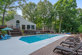 Swimming pool & sundeck